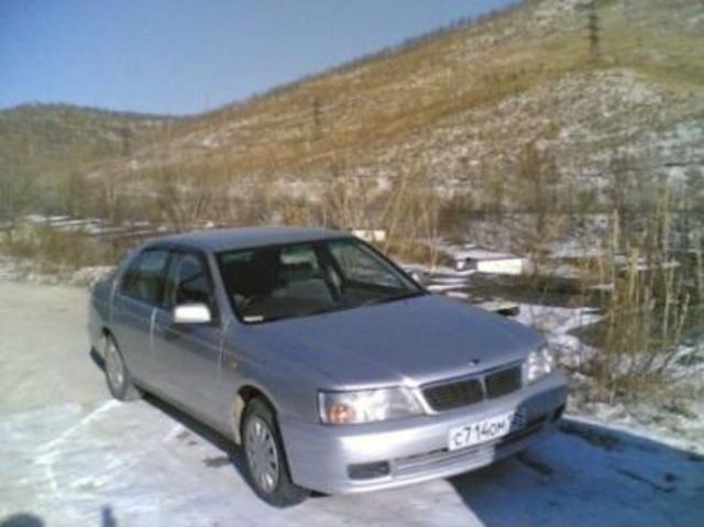 1998 Nissan Bluebird