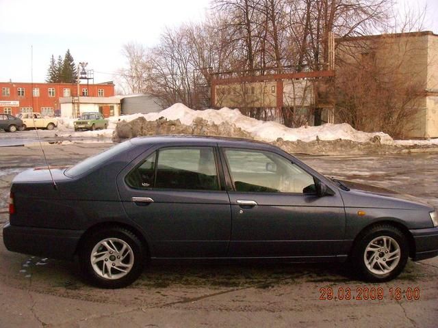 1998 Nissan Bluebird
