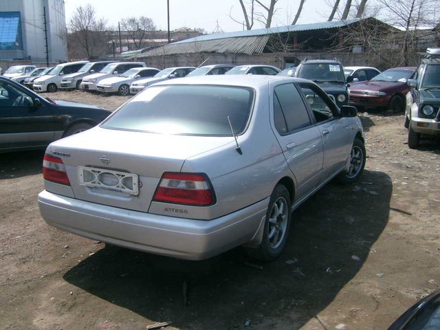 1998 Nissan Bluebird