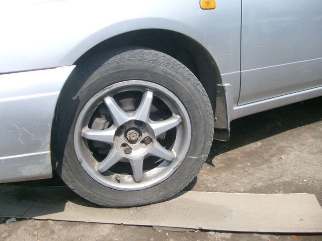 1998 Nissan Bluebird
