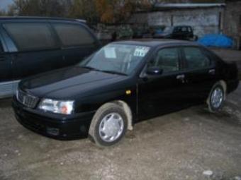 1998 Nissan Bluebird