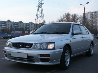 1998 Nissan Bluebird