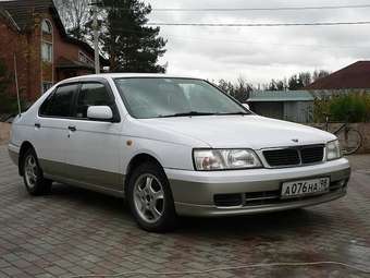 1998 Nissan Bluebird Photos