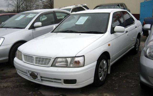 1998 Nissan Bluebird