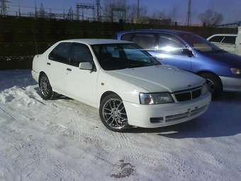 1998 Nissan Bluebird Photos