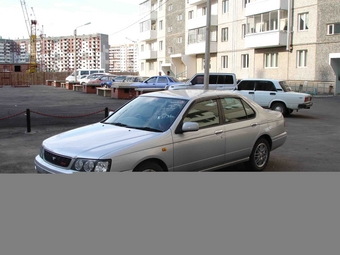 1999 Nissan Bluebird
