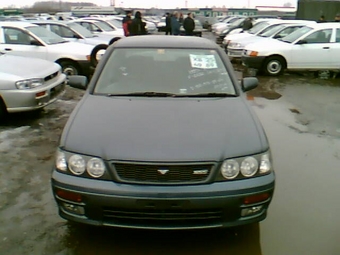 1999 Nissan Bluebird