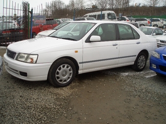 1999 Nissan Bluebird