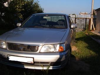 1999 Nissan Bluebird