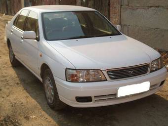 1999 Nissan Bluebird