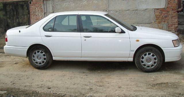 1999 Nissan Bluebird