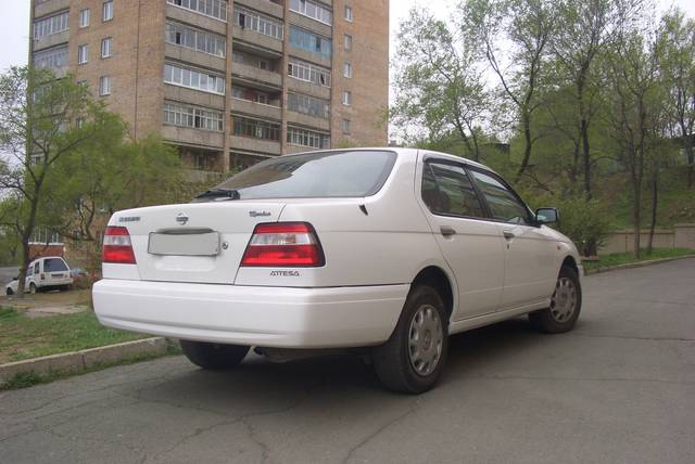 1999 Nissan Bluebird