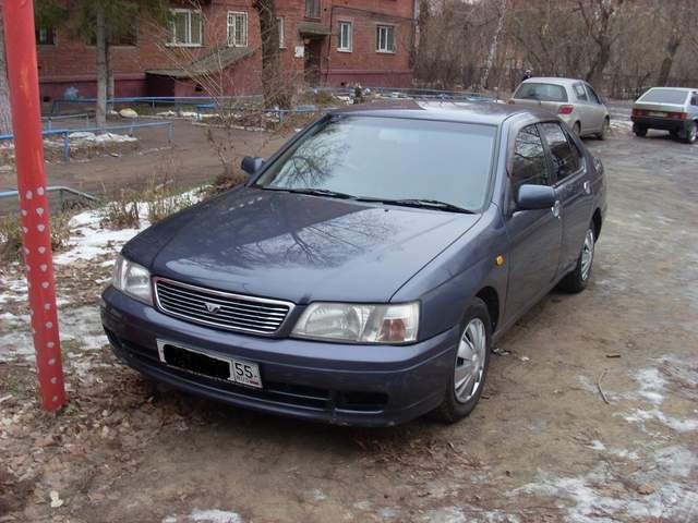 1999 Nissan Bluebird