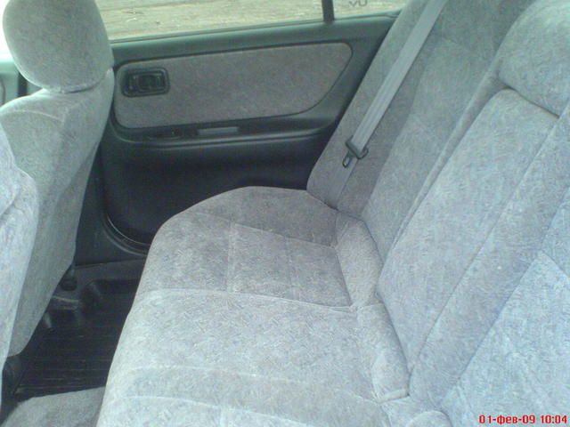1999 Nissan Bluebird