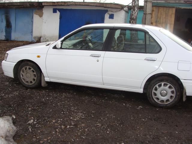 1999 Nissan Bluebird