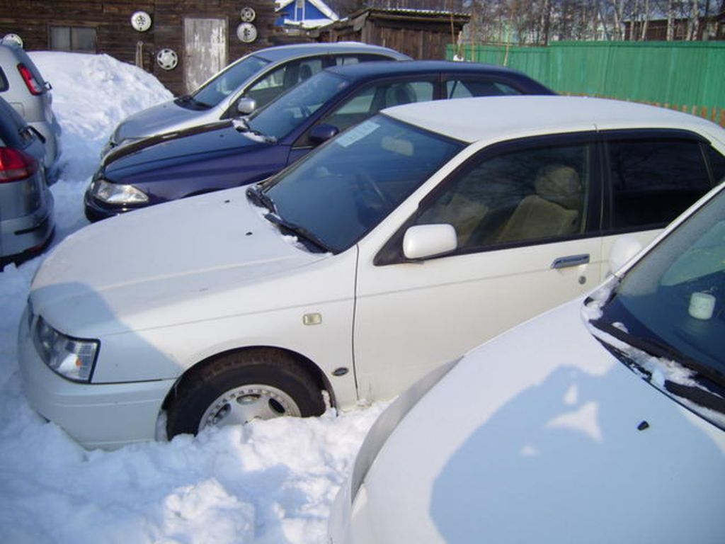 1999 Nissan Bluebird