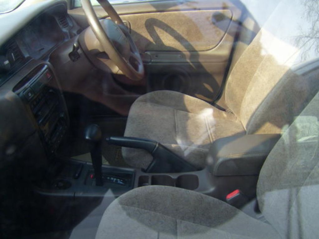 1999 Nissan Bluebird
