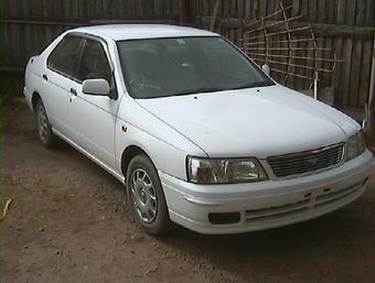 1999 Nissan Bluebird