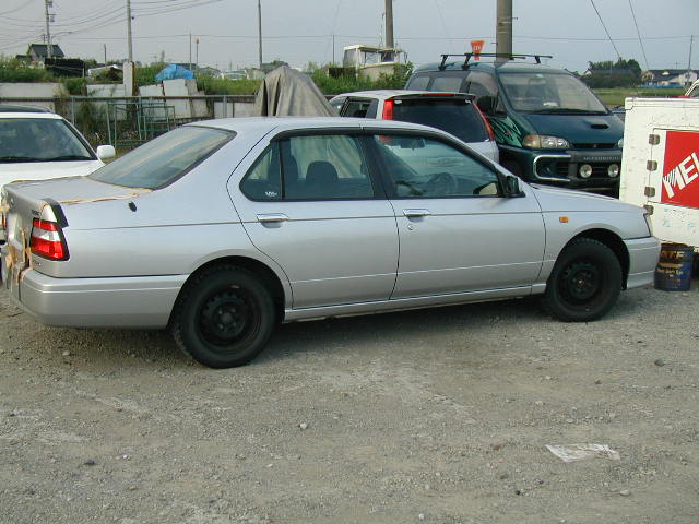 1999 Nissan Bluebird Pictures