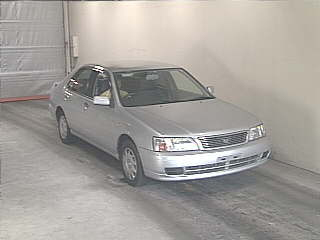 1999 Nissan Bluebird Pictures