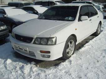1999 Nissan Bluebird Photos