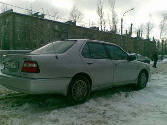 1999 Nissan Bluebird Photos