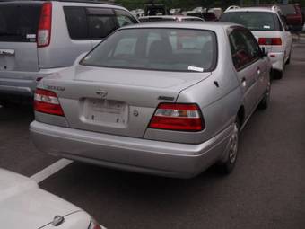 1999 Nissan Bluebird Photos