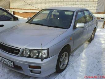 1999 Nissan Bluebird Pictures