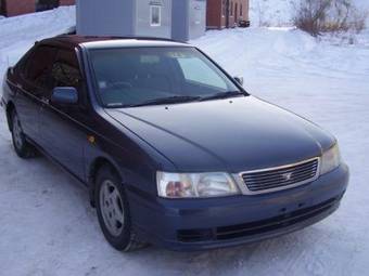 1999 Nissan Bluebird Pictures