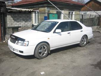 1999 Nissan Bluebird Wallpapers