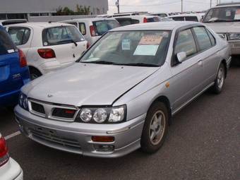 1999 Nissan Bluebird Photos