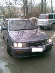 1999 Nissan Bluebird Photos