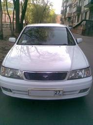 1999 Nissan Bluebird Pictures