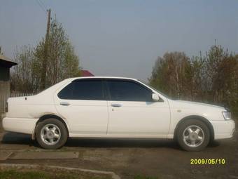 1999 Nissan Bluebird Photos