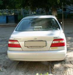 1999 Nissan Bluebird Pictures