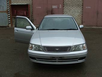 1999 Nissan Bluebird Photos