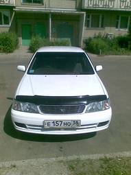 1999 Nissan Bluebird Photos