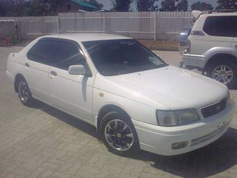 1999 Nissan Bluebird Pictures