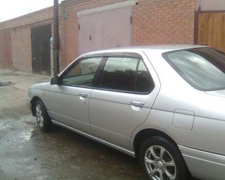 1999 Nissan Bluebird Photos