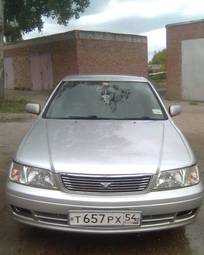 1999 Nissan Bluebird Photos