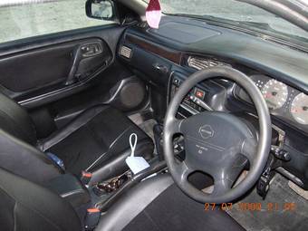 1999 Nissan Bluebird Pictures