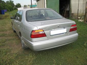 1999 Nissan Bluebird Photos