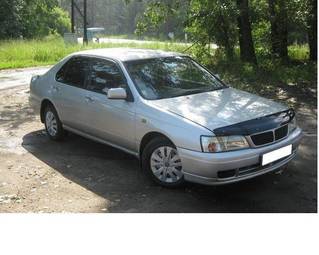 1999 Nissan Bluebird Photos