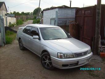 1999 Nissan Bluebird Photos