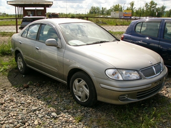 2000 Nissan Bluebird