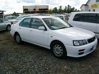 2000 Nissan Bluebird