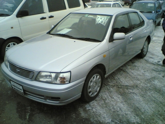 2000 Nissan Bluebird