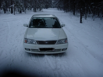 2000 Nissan Bluebird