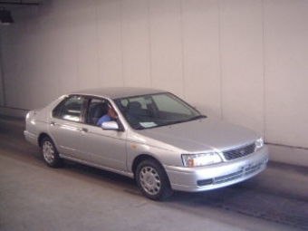 2000 Nissan Bluebird