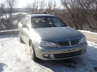 2000 Nissan Bluebird